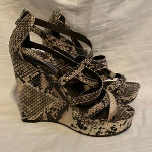 Steve Madden snake skin pattern medium wedges, woman’s size 8